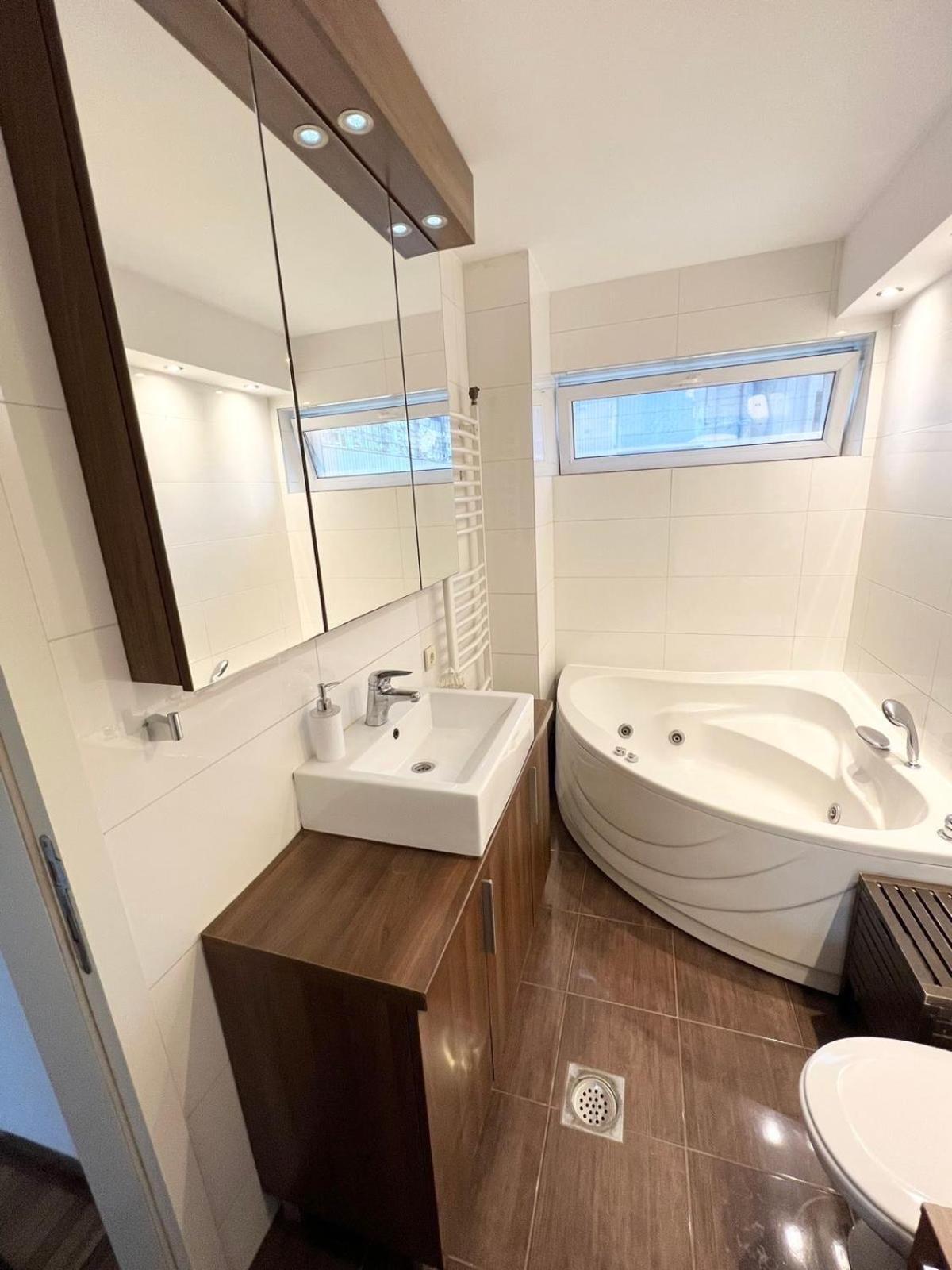 Apartment Arena 23 Jacuzzi Belgrad
